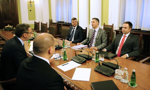 Представници Двери на челу са Бошком Обрадовићем на састанку са Александром Вучићем поводом сазива нове Владе. - Sputnik Србија
