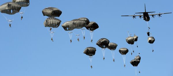 Амерички падобранци током НАТО војне вежбе „Анаконда 16“ која се одржава у Пољској - Sputnik Србија