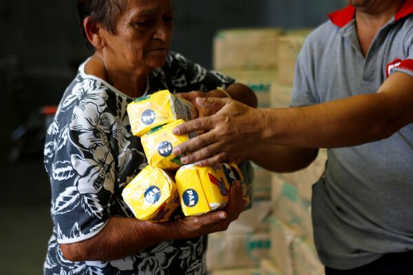 У Венецуели несташице хране, воде и струје су свакодневна појава - Sputnik Србија