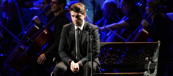 Andrej Žilihovski u naslovnoj ulozi u operi Evgenije Onjegin - Sputnik Srbija