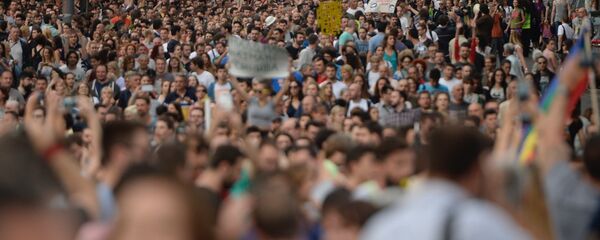 Трећи протест у Београду против рушења у Савамали у ноћи између 24. и 25. априла - Sputnik Србија