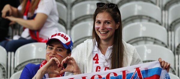 Ruski navijači na EP 2016 u Francuskoj - Sputnik Srbija