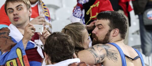 Ruski navijači na utakmici protiv Slovačke na EP u Francuskoj 2016 - Sputnik Srbija