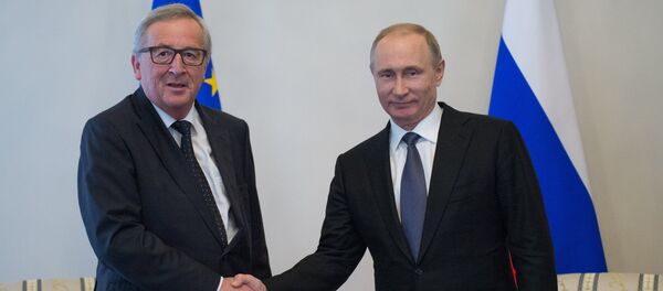Жан Клод Јункер и Владимир Путин - Sputnik Србија