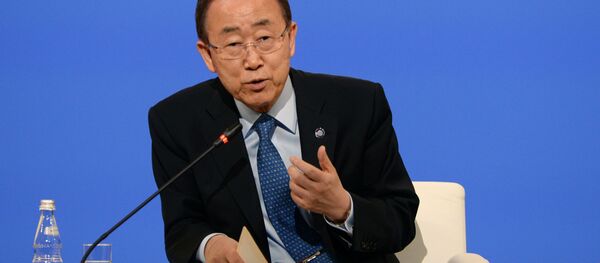 Генерални секретар УН Бан Ки Мун на Петербуршком међународном економском форуму - Sputnik Србија