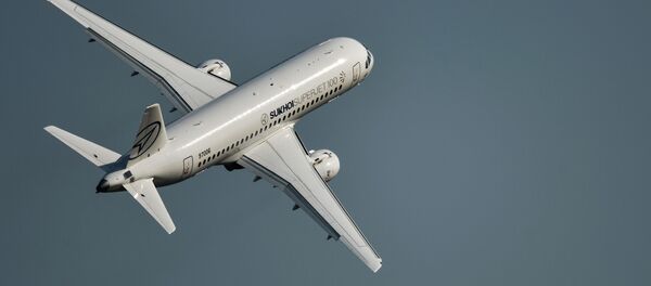 Putnički avion „suhoj superdžet 100“ - Sputnik Srbija