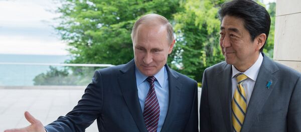 Владимир Путин и Шинзо Абе - Sputnik Србија
