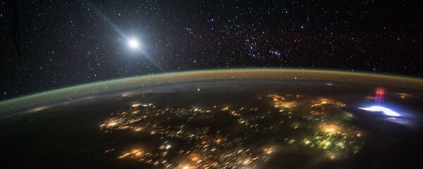 Свемир Свемир - Sputnik Србија