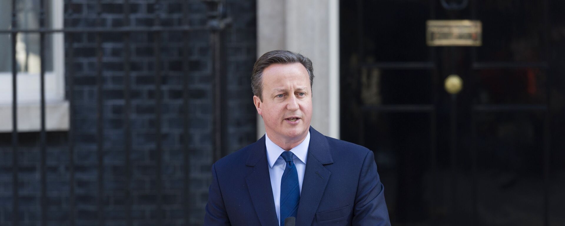 Britanski premijer Dejvid Kameron tokom podnošenja ostavke na mesto premijera nakon objave rezultata referenduma o EU - Sputnik Srbija, 1920, 13.11.2023