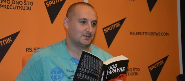 Ненад Милкић аутор књиге „Зов Карауле“ посвећене српским борцима који су бранили и одбранили караулу Кошаре - Sputnik Србија