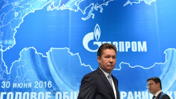 Direktor Gasproma Aleksej Miler i ministar energetike Rusije Aleksandar Novak pre početka godišnje skupštine akcionara kompanije Gasprom - Sputnik Srbija