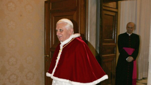 Бивши Папа Римски Бенедикт XVI - Sputnik Србија