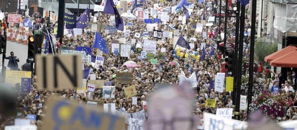 Демонстранти Демонстранти - Sputnik Србија