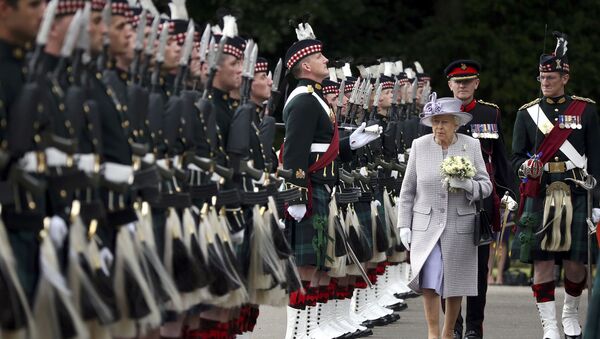 Краљица Елизабета у посети Единбургу. - Sputnik Србија