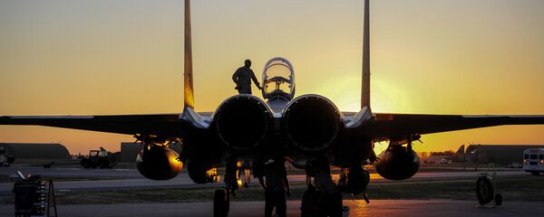 Амерички авион Ф-15 страјк игл у Турској бази Инџирлик Амерички авион Ф-15 страјк игл у Турској бази Инџирлик - Sputnik Србија