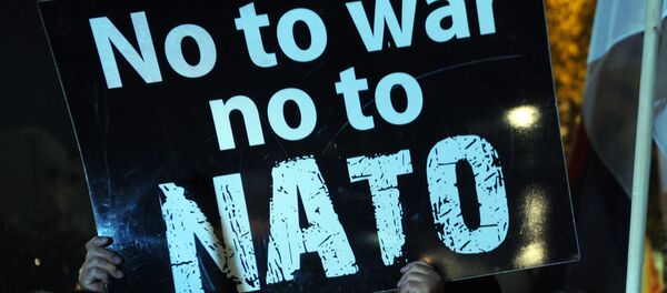 Потест против НАТО у Подгорици - Sputnik Србија