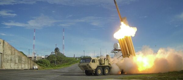 Two Terminal High Altitude Area Defense (THAAD) interceptors are launched during a successful intercept test - Sputnik Србија