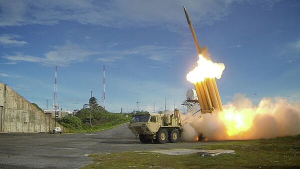 Two Terminal High Altitude Area Defense (THAAD) interceptors are launched during a successful intercept test - Sputnik Србија