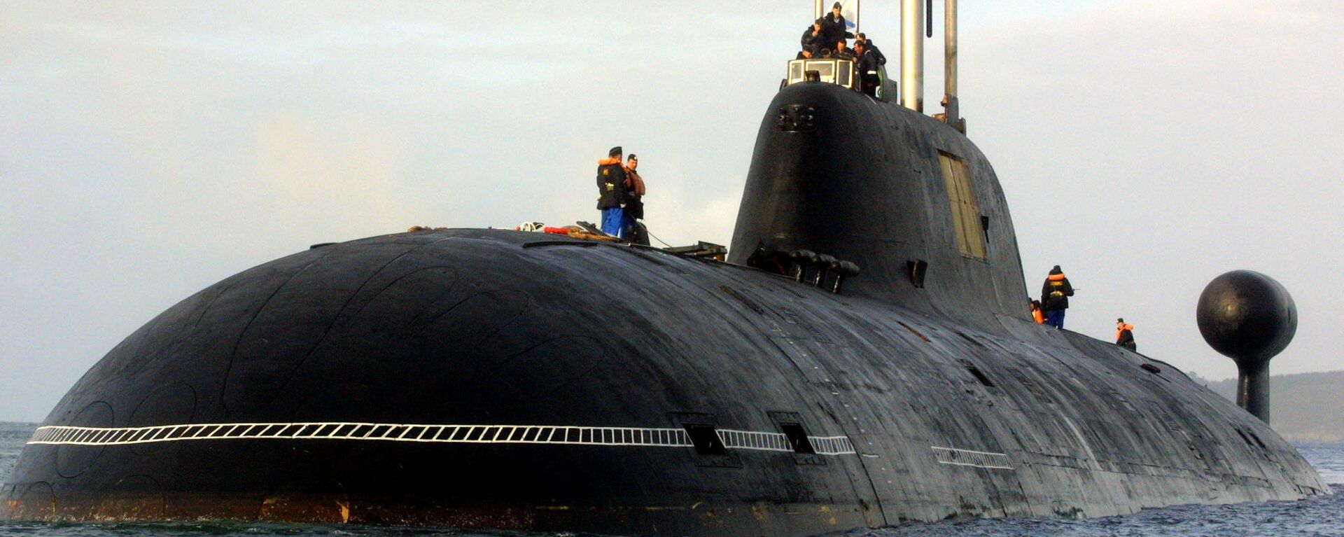 Ruska nuklearna podmornica Vepr Projekta 971 klase Štuka-B (Ajkula) u luci Brest na zapadu Francuske. - Sputnik Srbija, 1920, 04.08.2021