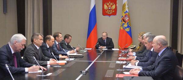 Председник Русије Владимир Путин на седници Савета безбедности Русије - Sputnik Србија