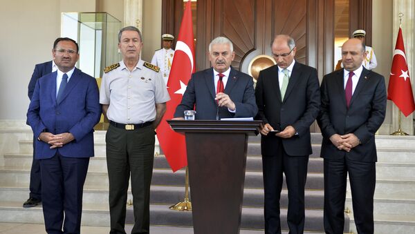 Турски премијер Бинали Јилдирим на прес-конференцији након покушаја државног удара у Турској - Sputnik Србија