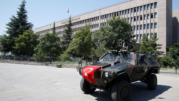 Специјалне полицијске јединице дежурају испред Палате правде у Анкари - Sputnik Србија