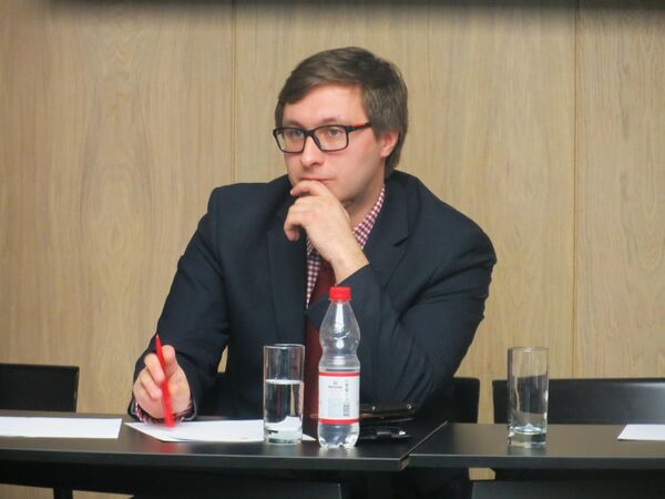 Владимир Аватков, директор Московског центра за оријенталистику, међународне односе и јавну дипломатију Владимир Аватков, директор Московског центра за оријенталистику, међународне односе и јавну дипломатију - Sputnik Србија