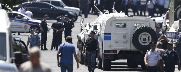 Захват здания полиции в Ереване - Sputnik Србија