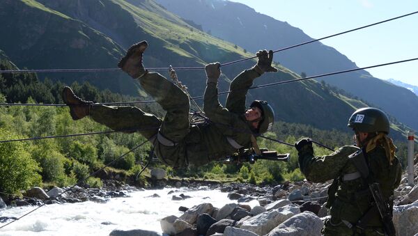 Takmičenje ruskih vojnih planinara na planini Elbrus - Sputnik Srbija
