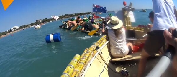 Popiješ pivo, napraviš brod od limenki - Sputnik Srbija