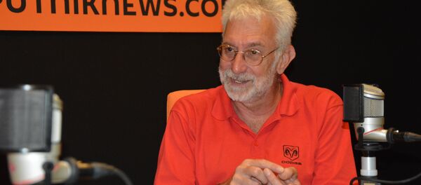 Muzički novinar i rok kritičar Petar Janjatović - Sputnik Srbija