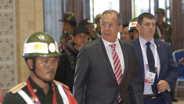 Russian Foreign Minister Sergey Lavrov arrives for the Association of Southeast Asian Nations (ASEAN) Foreign Ministers' Meeting in Vientiane, Laos, Monday, July 25, 2016. - Sputnik Srbija