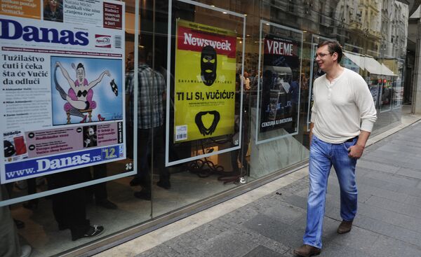 Aleksandar Vučić na izložbi Necenzurisane laži Aleksandar Vučić na izložbi Necenzurisane laži - Sputnik Srbija