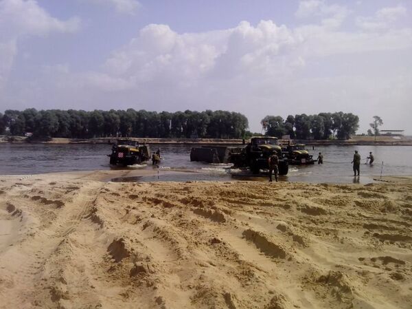 На међународним војним играма учествоваће више од 130 екипа из 20 држава света које ће се надметати у 23 различите дисциплине На међународним војним играма учествоваће више од 130 екипа из 20 држава света које ће се надметати у 23 различите дисциплине - Sputnik Србија