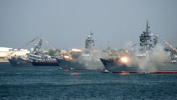 Generalna proba parade za dan Crnomorske flote u Sevastopolju Generalna proba parade za dan Crnomorske flote u Sevastopolju - Sputnik Srbija