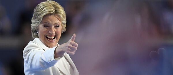 Кандидат Демократске партије за председника САД Хилари Клинтон на конвенцији у Филаделфији. - Sputnik Србија