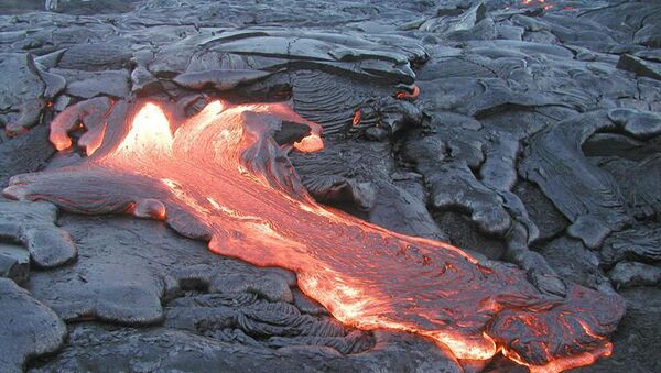 Potok lave sa vulkana Kilauea na Havajima - Sputnik Srbija