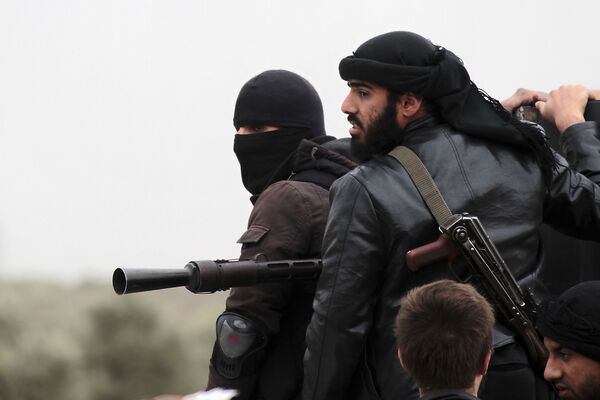 Borci terorističke grupe Nusra front u Alepu Borci terorističke grupe Nusra front u Alepu - Sputnik Srbija