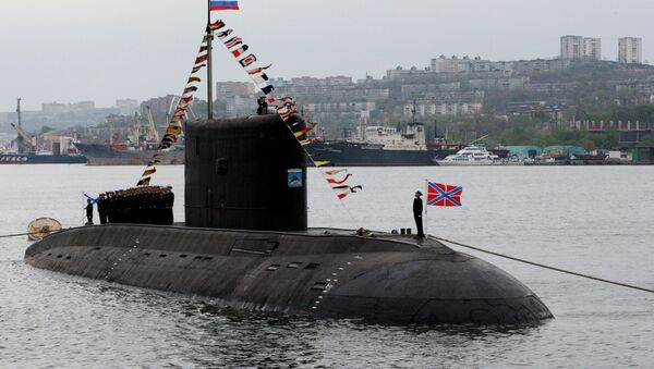 Дизел подморница класе Варшављанка на паради у Владивостоку - Sputnik Србија
