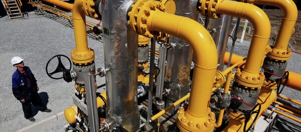 Рад на јединици за сепарацију блока за дистрибуцију гаса. Рад на јединици за сепарацију блока за дистрибуцију гаса. - Sputnik Србија