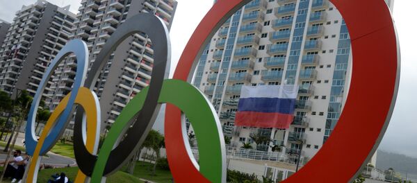 Ruska zastava u Olimpijskom selu u Riju Ruska zastava u Olimpijskom selu u Riju - Sputnik Srbija