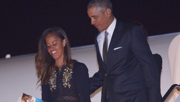 Амерички председник Барак Обама и ћерка Малиjа - Sputnik Србија