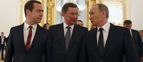 Dmitrij Medvedev, Sergej Ivanov i Vladimir Putin - Sputnik Srbija