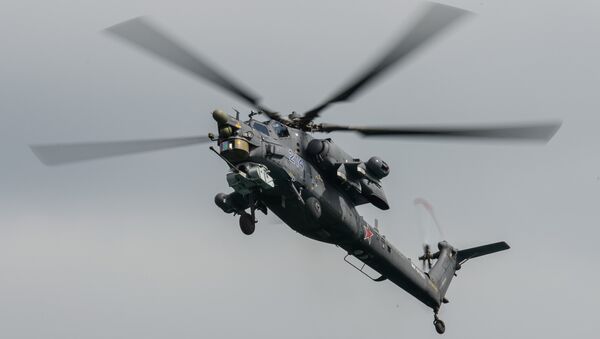 Helikopter Mi-28 N pilotske grupe Berkuti tokom aero-mitingu Hidroaviosalon 2014 u Gelendžiku - Sputnik Srbija