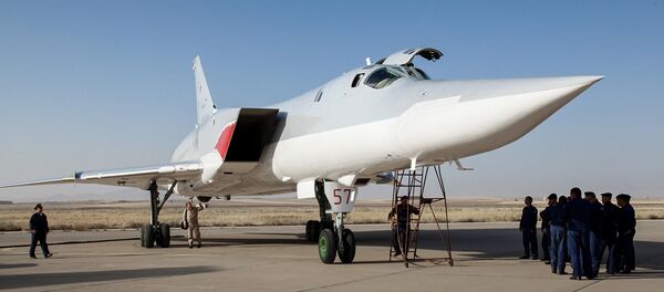 Ruski bombarder Tu-22M3 u bazi Hamedan u Iranu - Sputnik Srbija