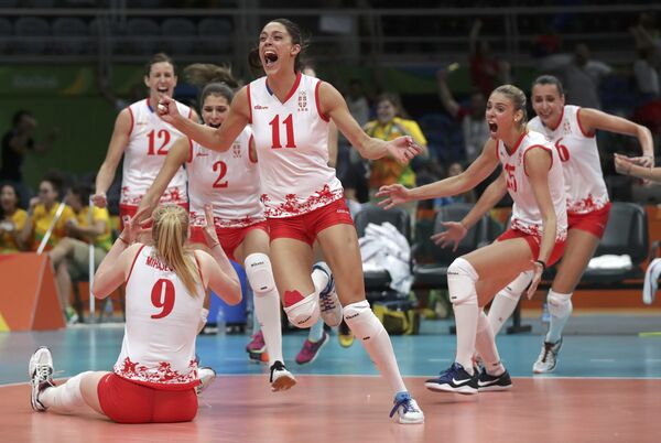 Одбојкашице Србије после победе у мечу са САД  - Sputnik Србија