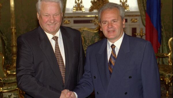Predsednici Rusije i Srbije Boris Jeljcin i Slobodan Milošević u Kremlju 10. avgusta 1995. - Sputnik Srbija