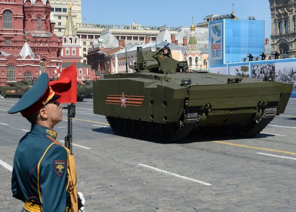 Оклопни транспортер „Кургањец“ током пробе за војну параду у Москви Оклопни транспортер „Кургањец“ током пробе за војну параду у Москви - Sputnik Србија