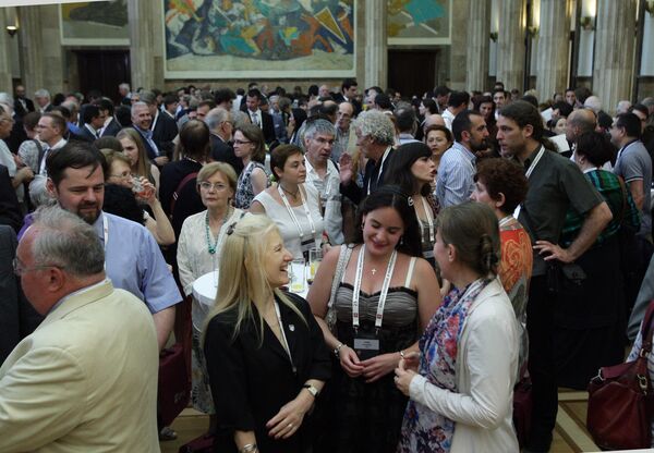 Zvanice na svečanom prijemu povodom 23. međunarodnog kongresa vizantologa. Zvanice na svečanom prijemu povodom 23. međunarodnog kongresa vizantologa. - Sputnik Srbija