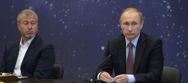 Vladimir Putin i Roman Abramovič - Sputnik Srbija